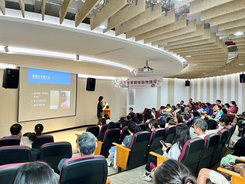 1130706喵星人攻擊行為-1