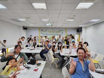 一結一織傳遞祝福，動保處推出「色彩流守護的編織串鍊」課程 串起人與動物的溫暖連結！